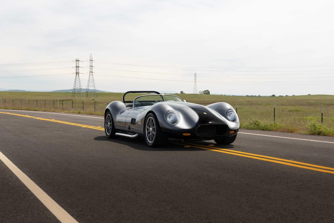 Jaguar Replica - Image 16 of 31
