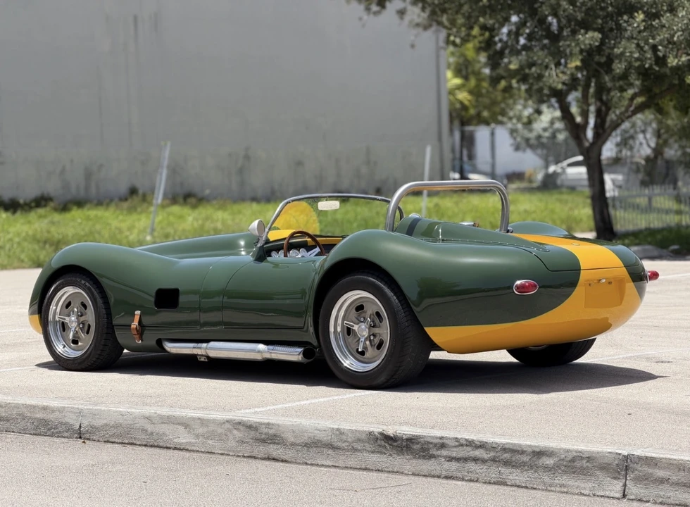 Jaguar Replica - Image 29 of 31