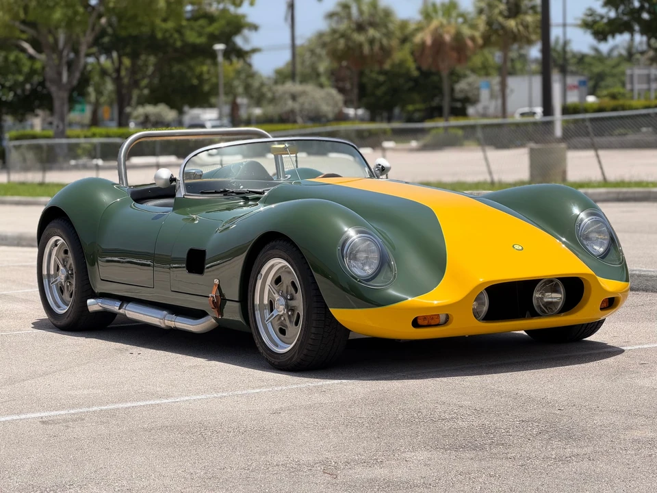 Jaguar Replica - Image 5 of 31