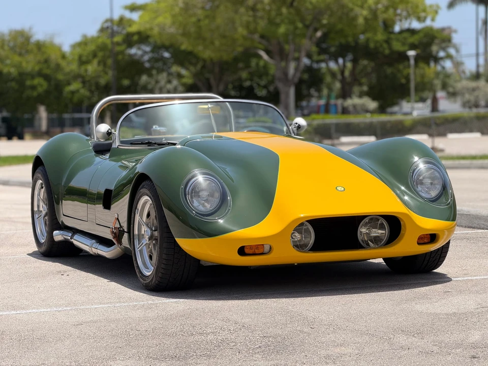 Jaguar Replica - Image 8 of 31