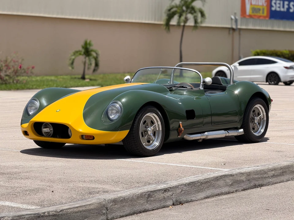 Jaguar Replica - Image 23 of 31