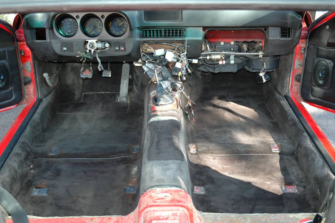 1983 Porsche 944 - Image 30 of 31