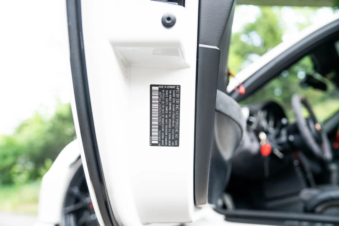 2010 Porsche 997 GT3 RS - Image 27 of 28