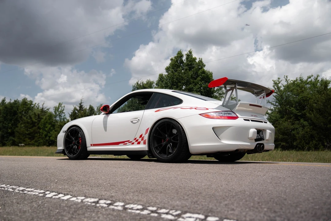 2010 Porsche 997 GT3 RS - Image 3 of 28