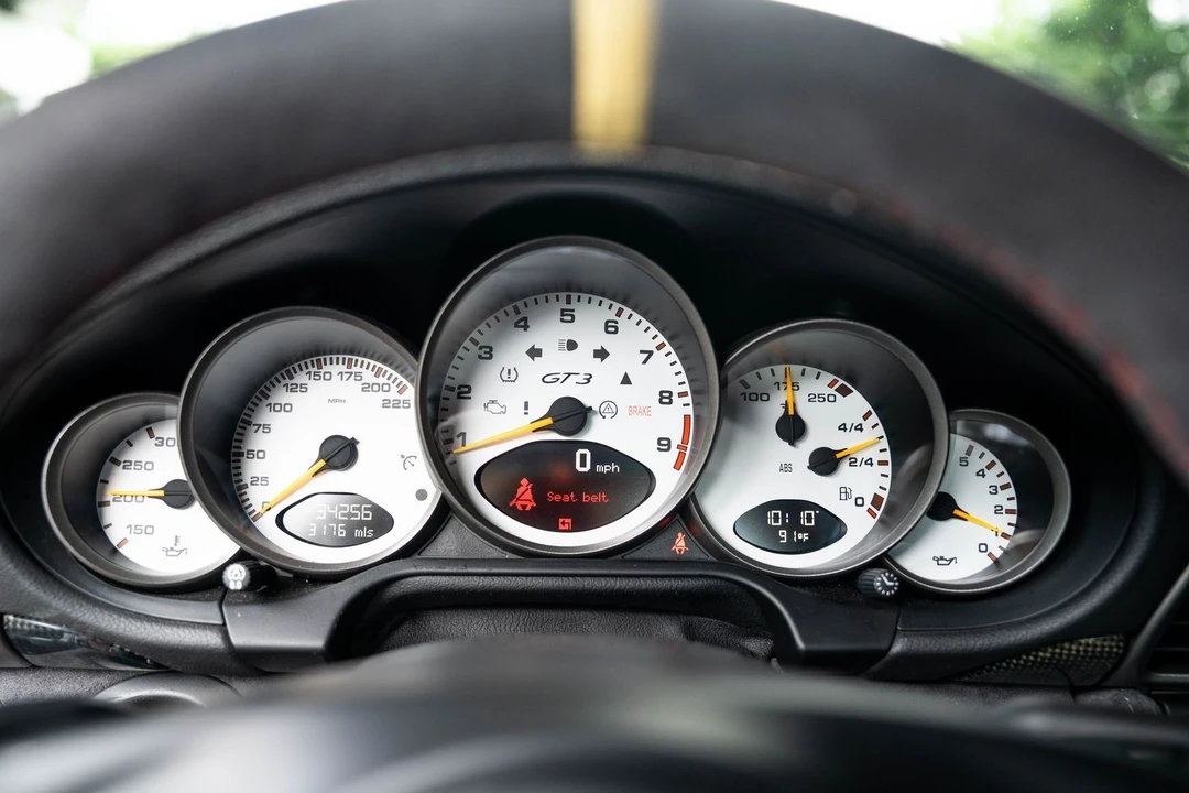 2010 Porsche 997 GT3 RS - Image 21 of 28