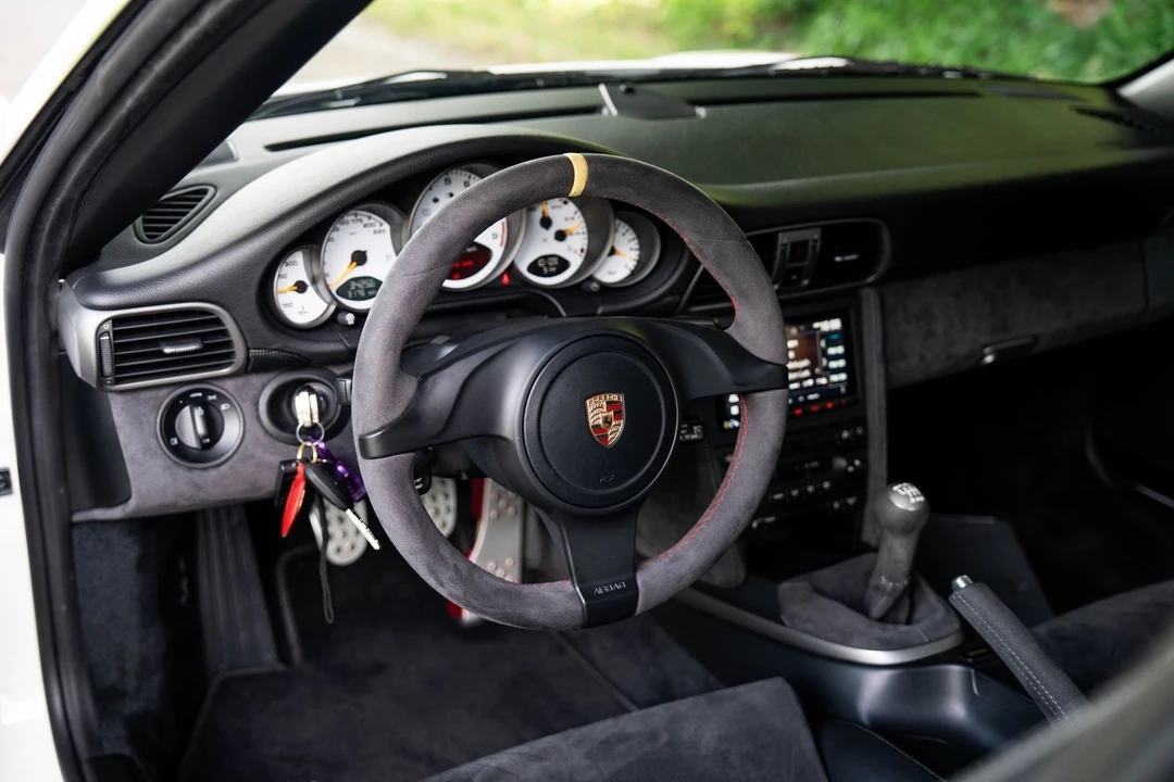 2010 Porsche 997 GT3 RS - Image 20 of 28