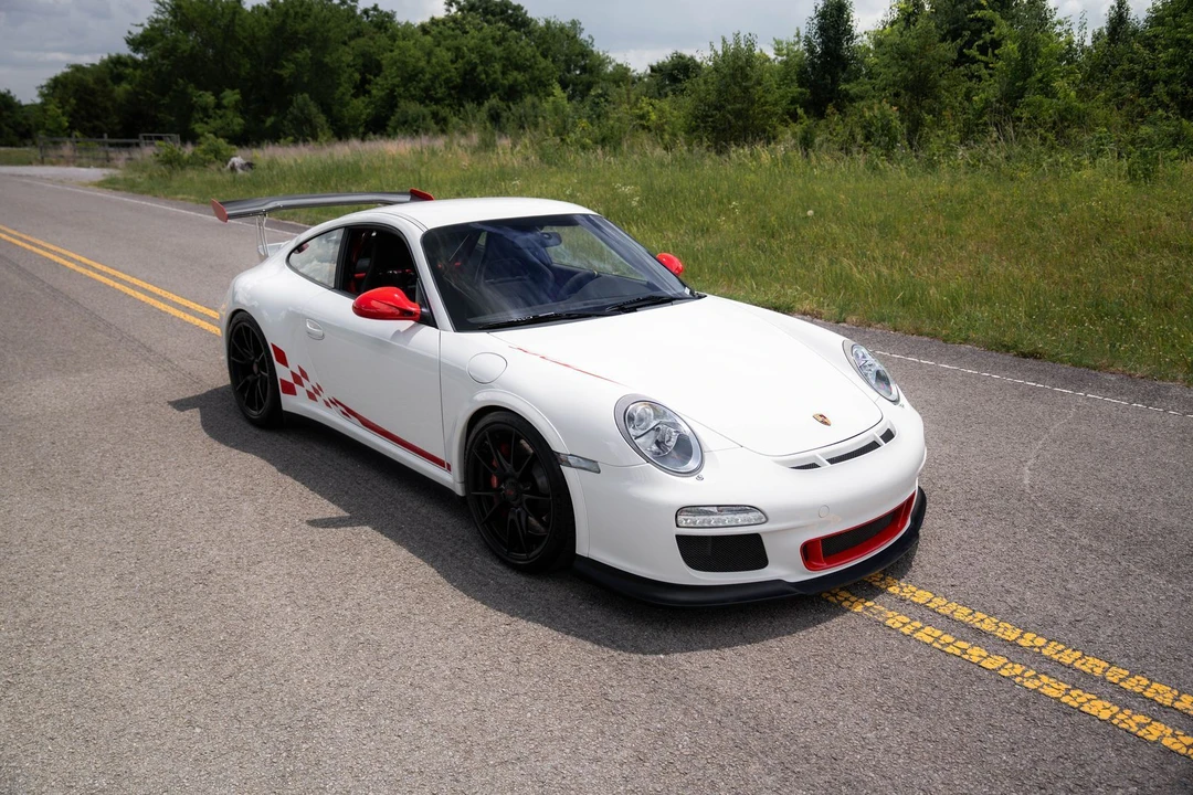 2010 Porsche 997 GT3 RS - Image 9 of 28