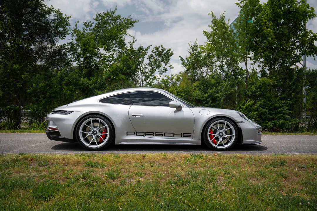 2024 Porsche 992 GT3 Touring - Image 4 of 28