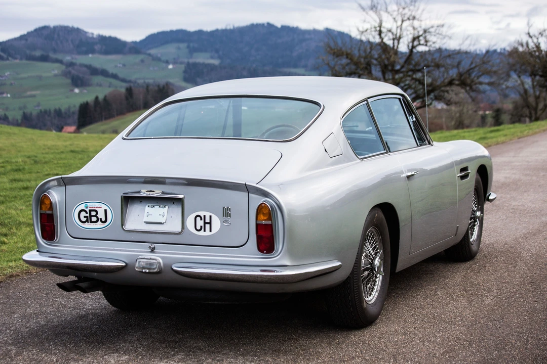 Aston Martin DB6 - Image 5 of 31