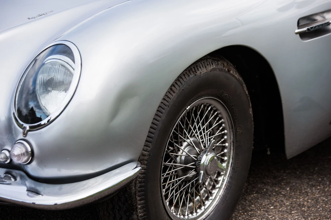 Aston Martin DB6 - Image 25 of 31