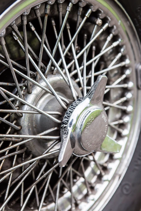 Aston Martin DB6 - Image 31 of 31