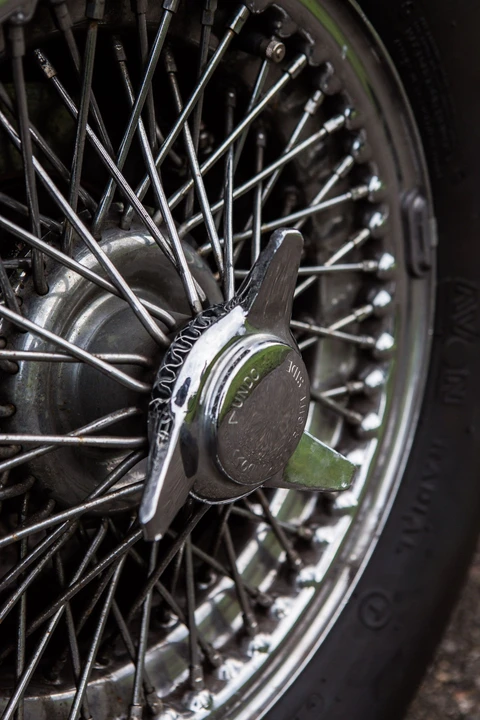 Aston Martin DB6 - Image 30 of 31