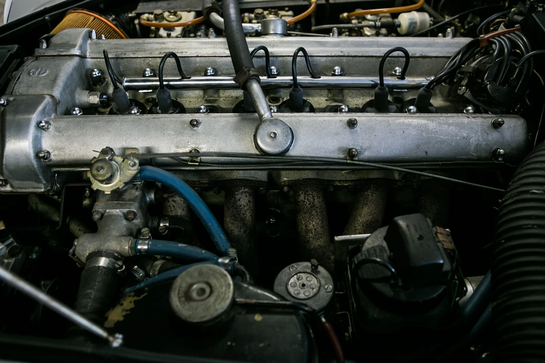 Aston Martin DB6 - Image 18 of 31