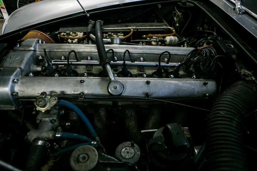 Aston Martin DB6 - Image 19 of 31