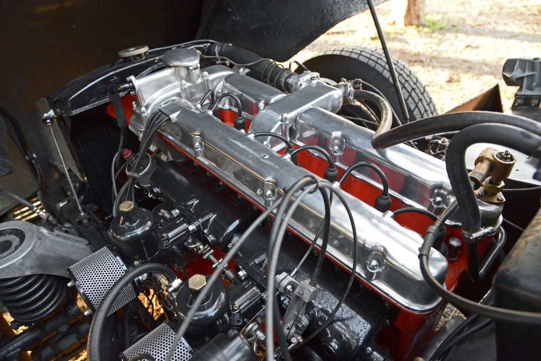 Aston Martin DB1 & DB2 & DB2/4 & DB Mark III - Image 9 of 27