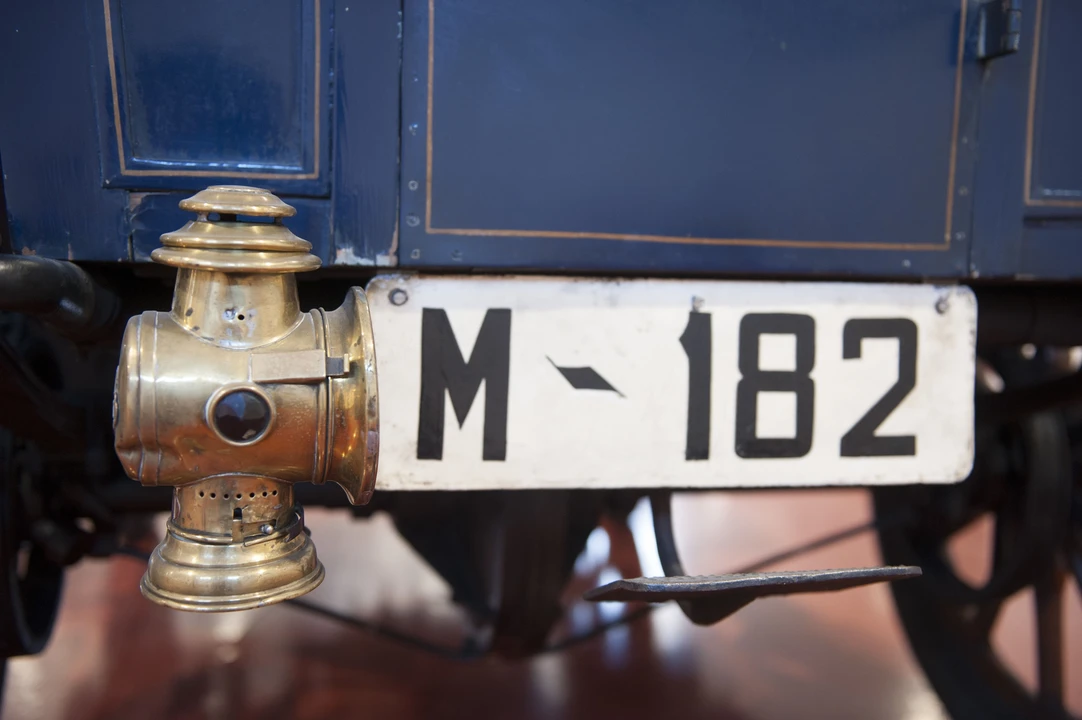Renault - Image 26 of 31
