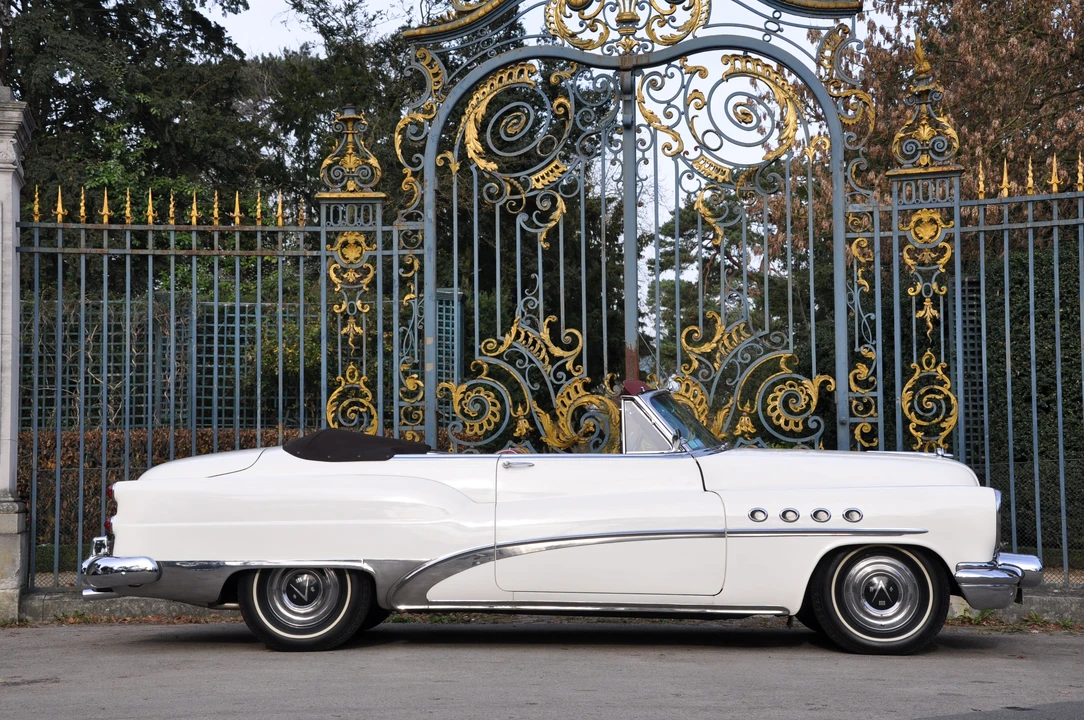 Buick Roadmaster - Image 20 of 29