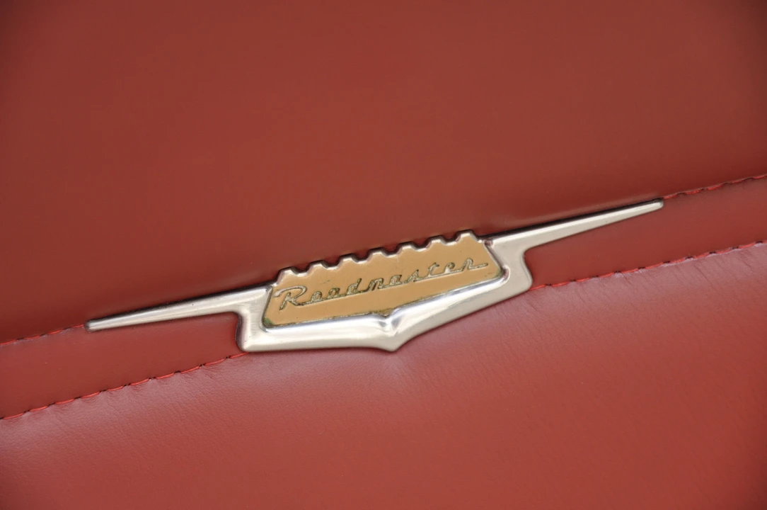 Buick Roadmaster - Image 16 of 29