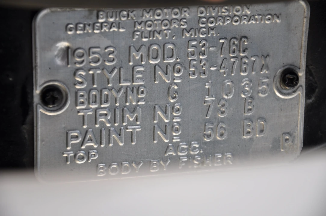 Buick Roadmaster - Image 23 of 29
