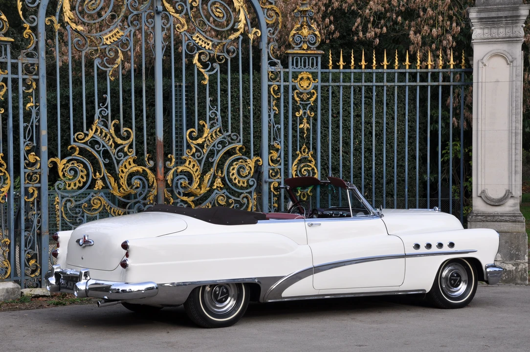 Buick Roadmaster - Image 19 of 29