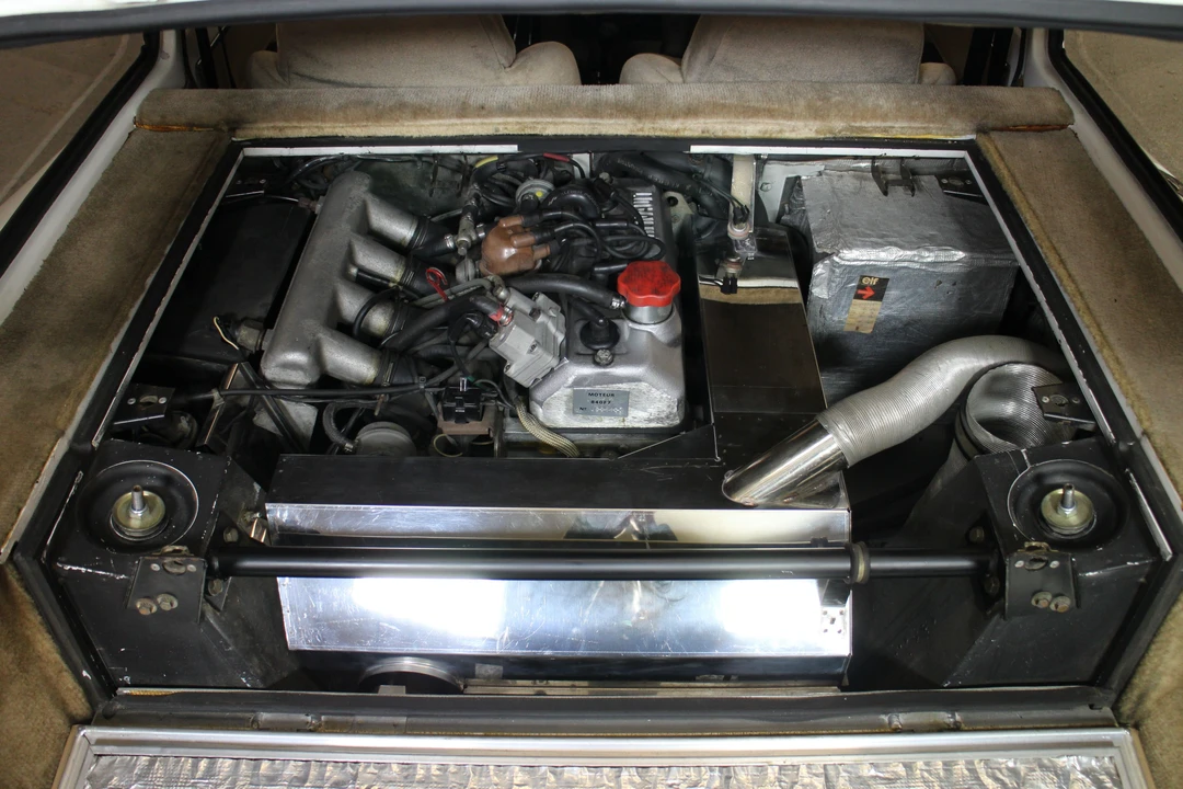 Renault 5 Turbo 2 - Image 16 of 28