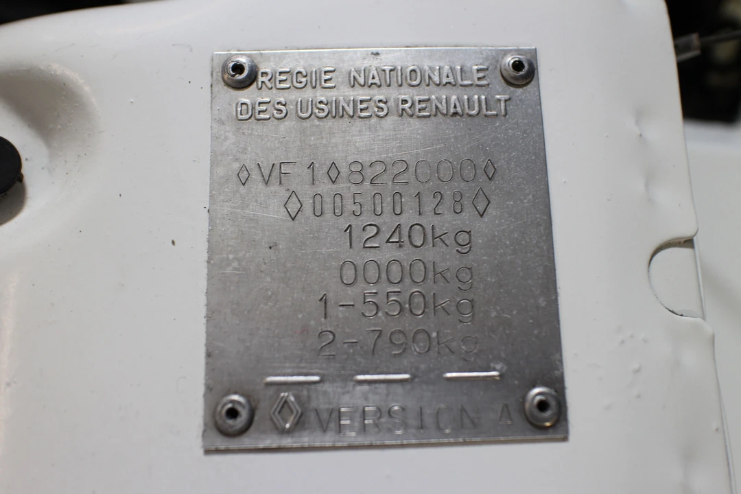 Renault 5 Turbo 2 - Image 18 of 28