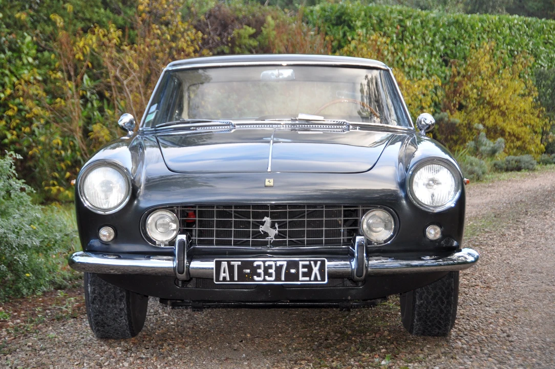Ferrari 250 GTE - Image 3 of 12
