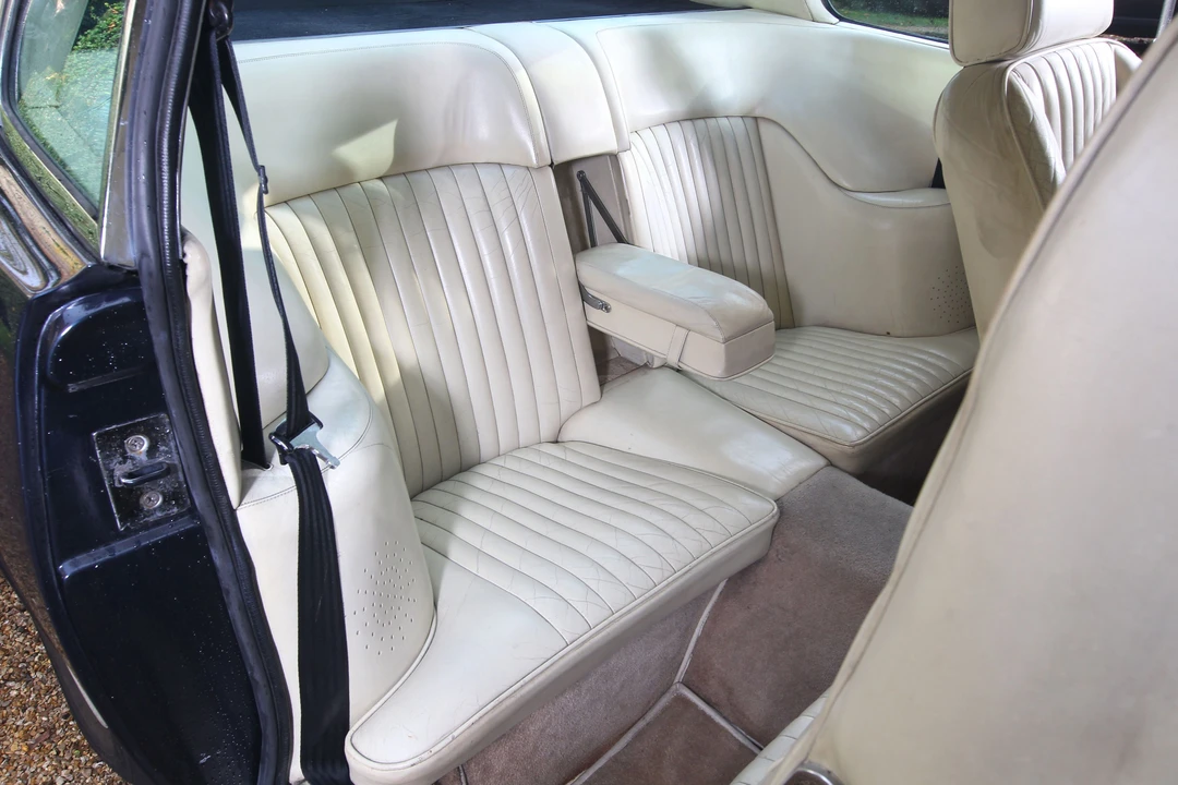 1975 Aston Martin AM V8 - Image 8 of 13