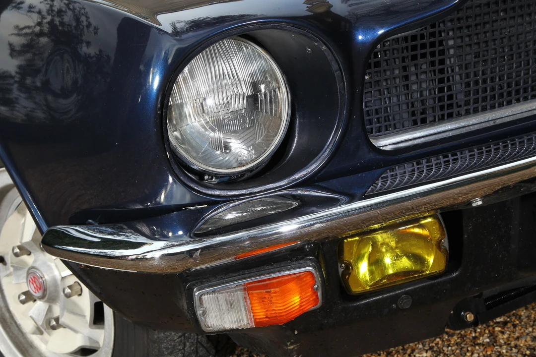 1975 Aston Martin AM V8 - Image 2 of 13