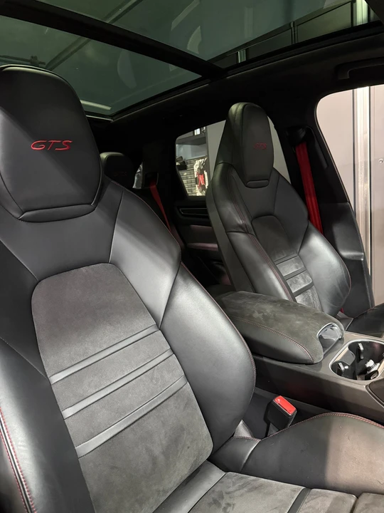 2021 Porsche 9Y0/9Y3 Cayenne GTS - Image 11 of 18
