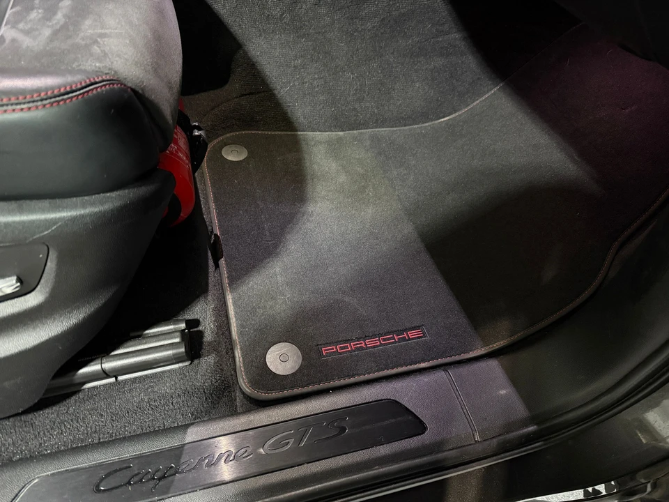 2021 Porsche 9Y0/9Y3 Cayenne GTS - Image 13 of 18