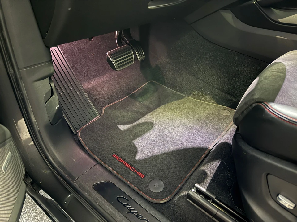 2021 Porsche 9Y0/9Y3 Cayenne GTS - Image 12 of 18