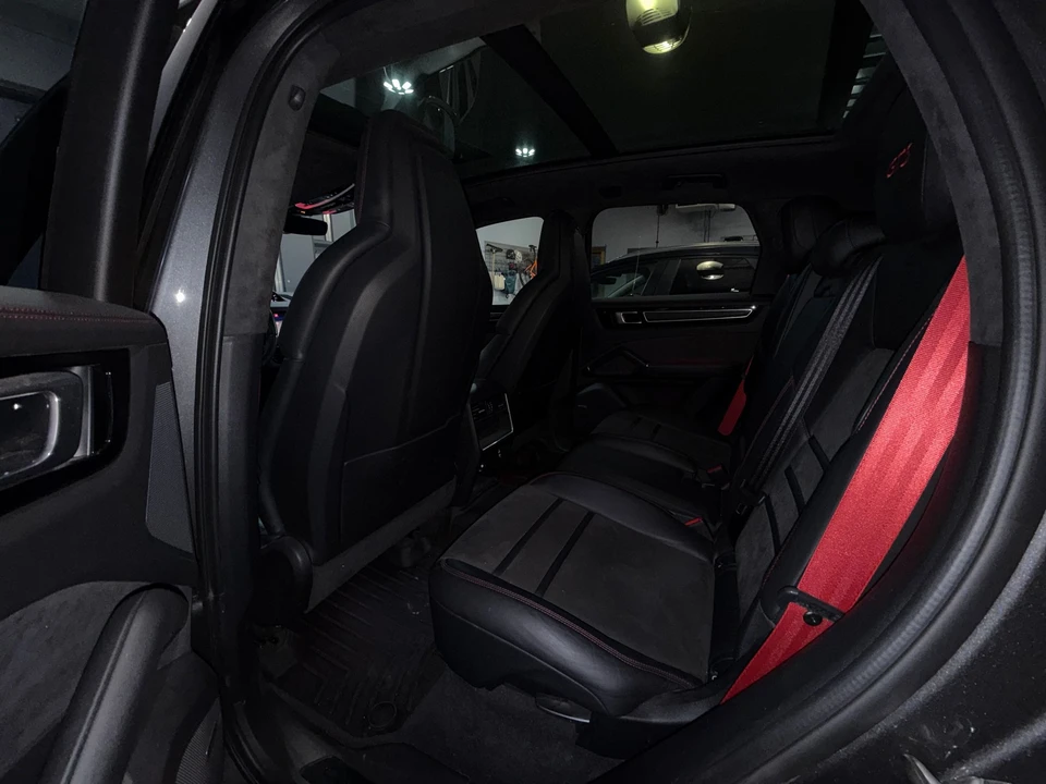 2021 Porsche 9Y0/9Y3 Cayenne GTS - Image 14 of 18
