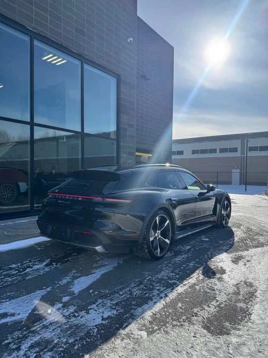 2020 Porsche Taycan 4S - Image 2 of 7