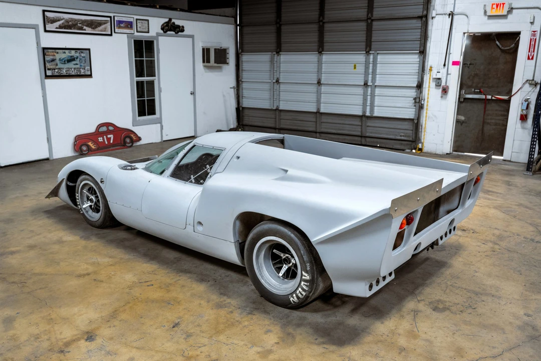 Lola T70 - Image 13 of 31
