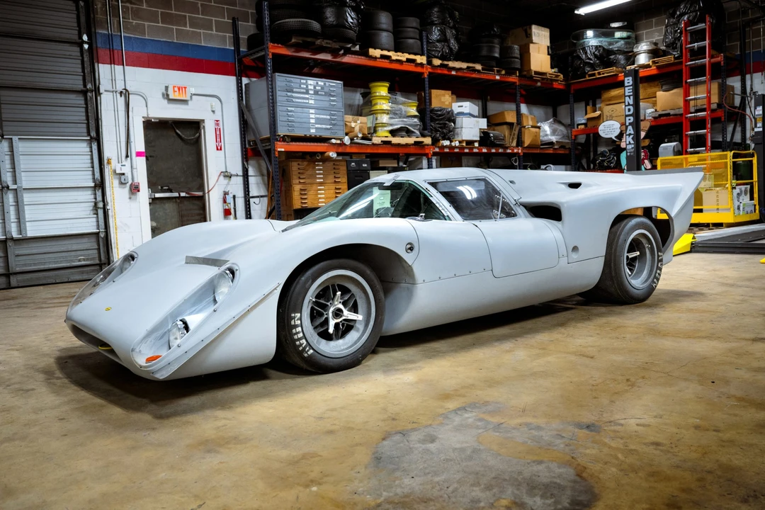 Lola T70 - Image 9 of 31