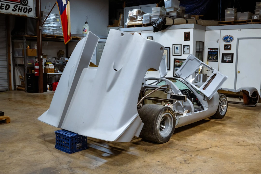 Lola T70 - Image 23 of 31