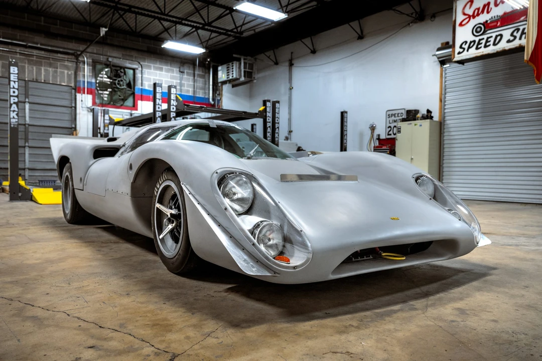 Lola T70 - Image 4 of 31