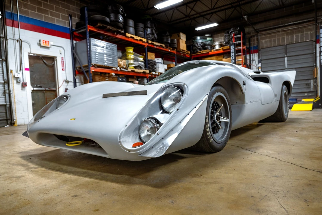 Lola T70 - Image 7 of 31