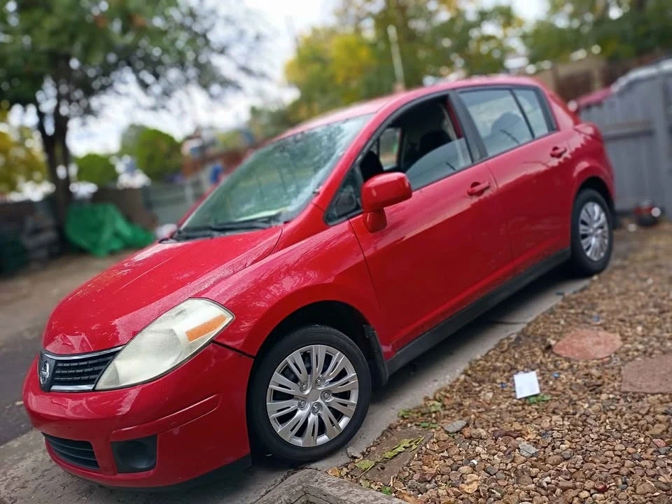 2008 Nissan Versa - Image 3 of 3