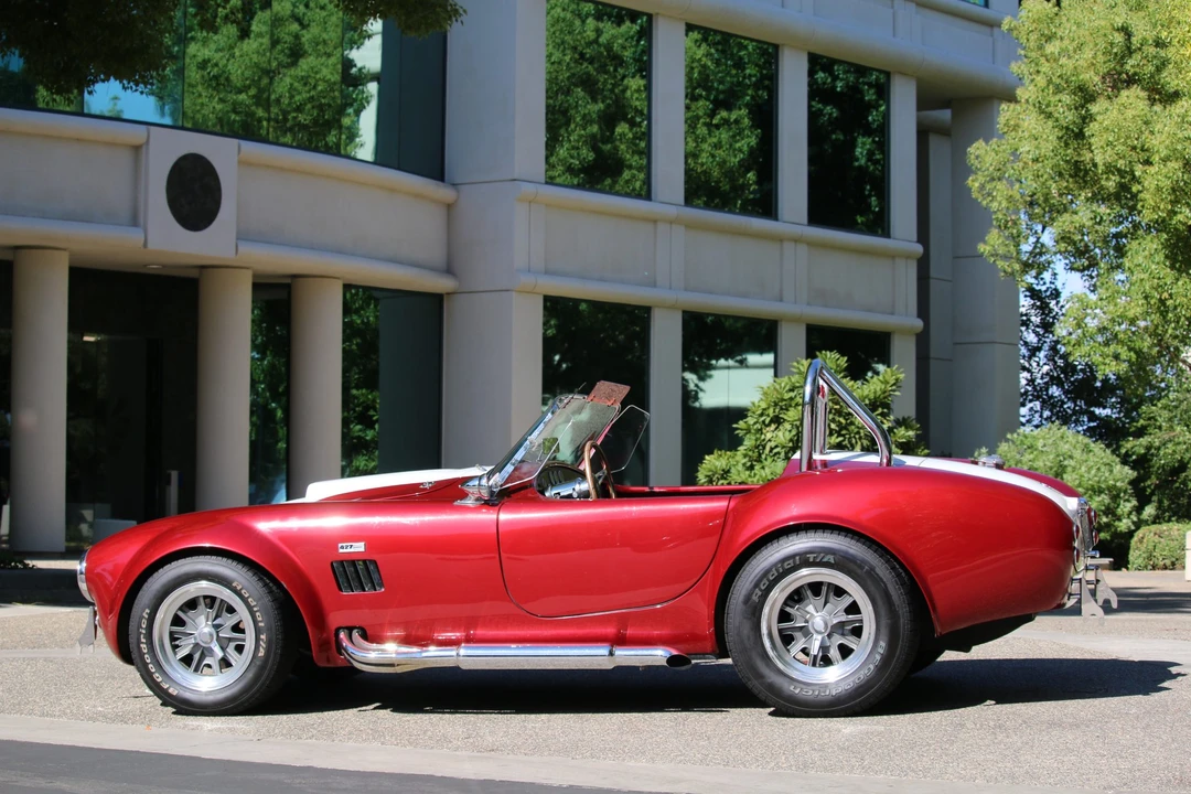 Shelby Cobra Replica - Image 15 of 31