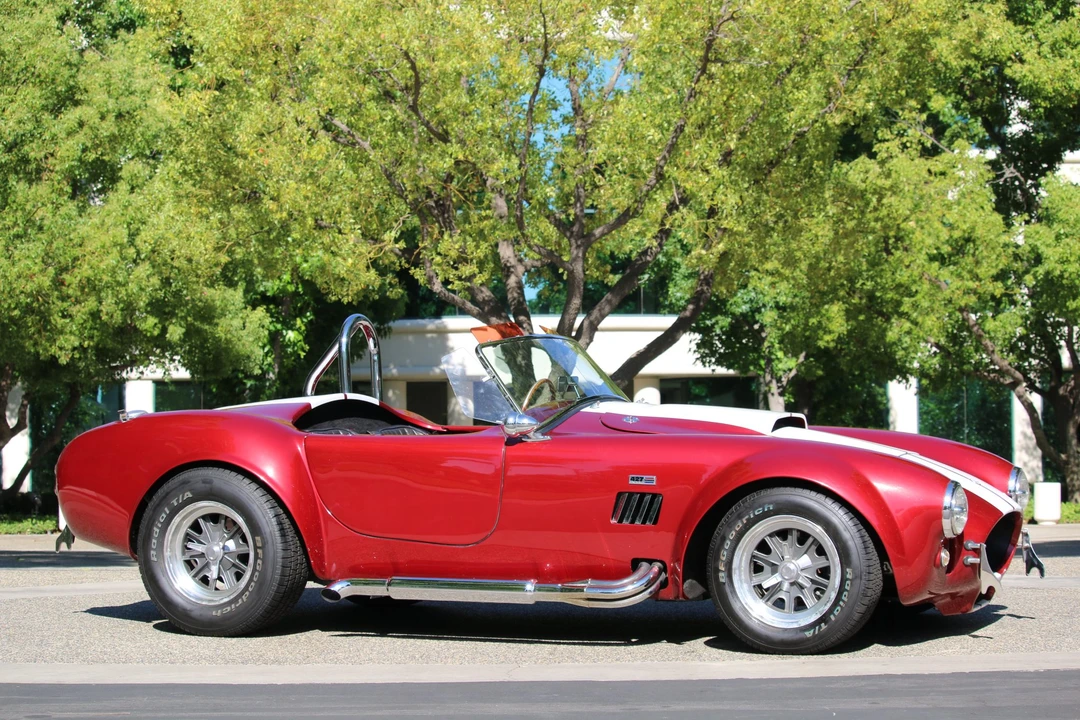 Shelby Cobra Replica - Image 11 of 31