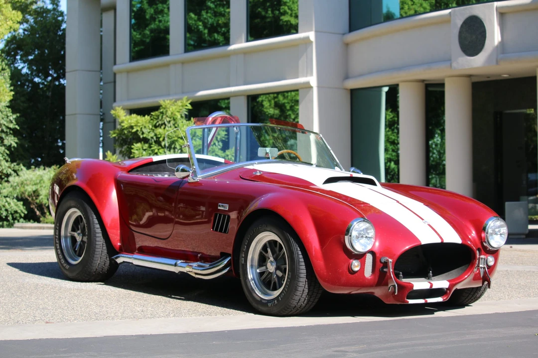Shelby Cobra Replica - Image 7 of 31