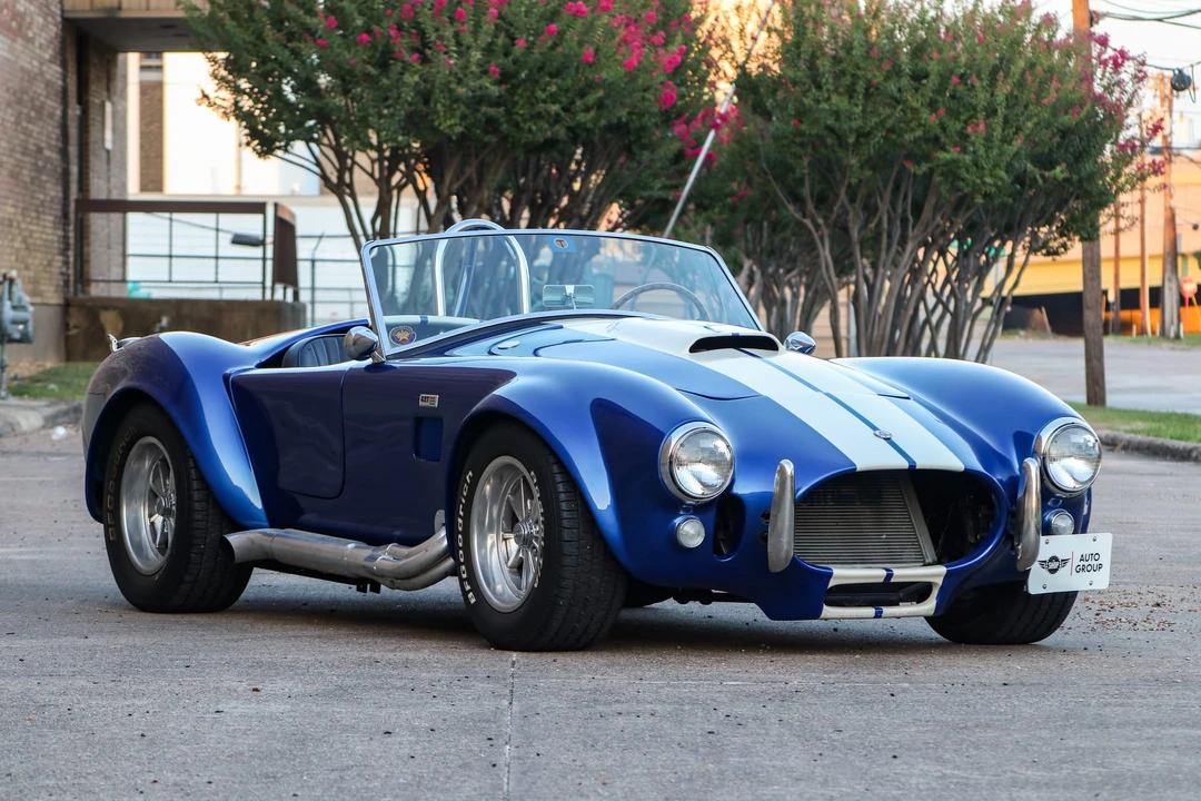 Shelby Cobra Replica - Image 7 of 31
