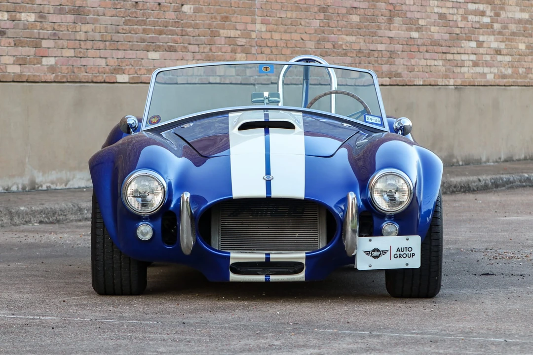 Shelby Cobra Replica - Image 5 of 31