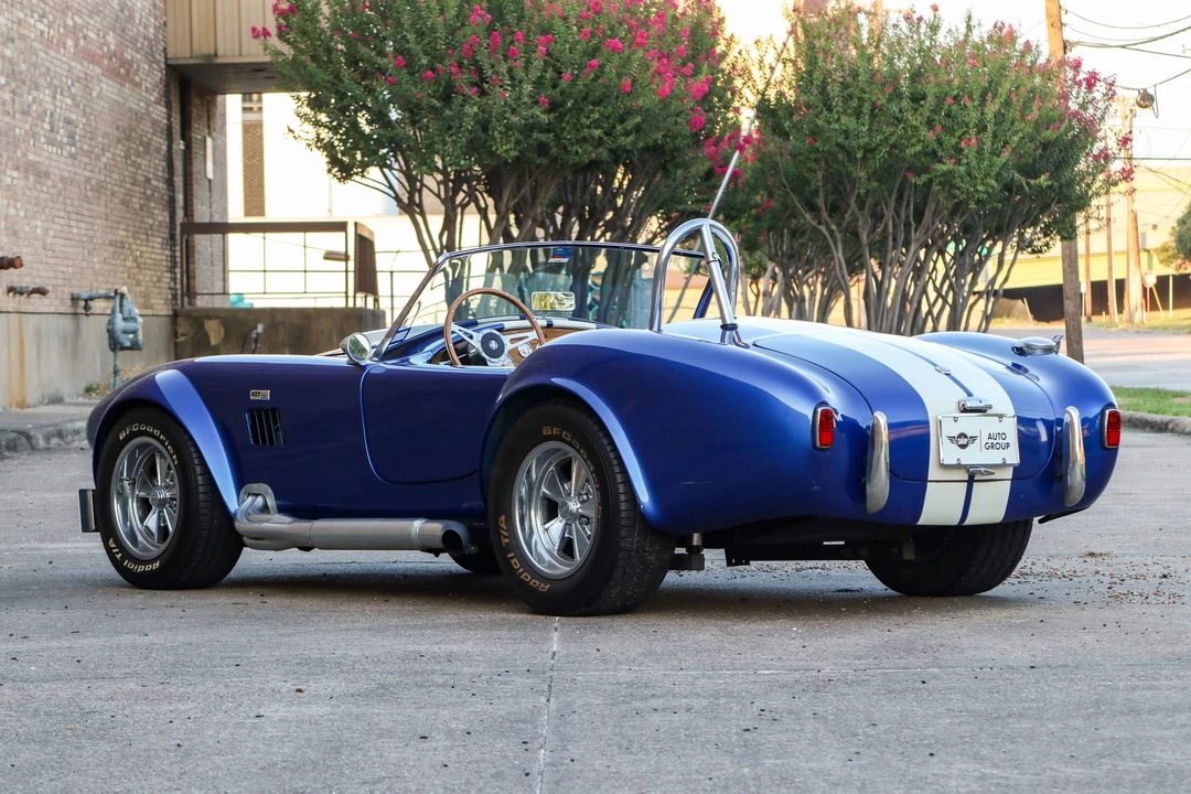 Shelby Cobra Replica - Image 14 of 31