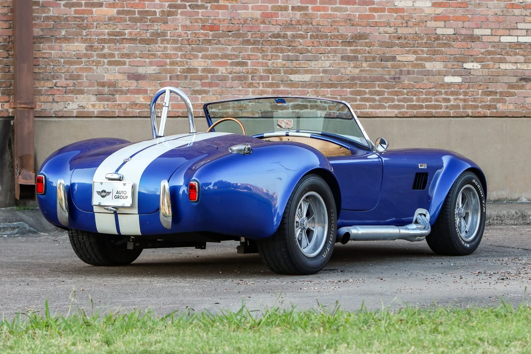 Shelby Cobra Replica - Image 12 of 31