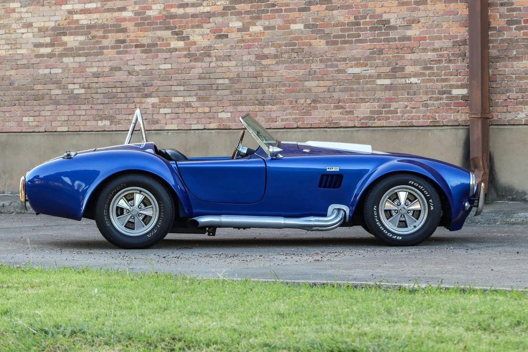 Shelby Cobra Replica - Image 11 of 31
