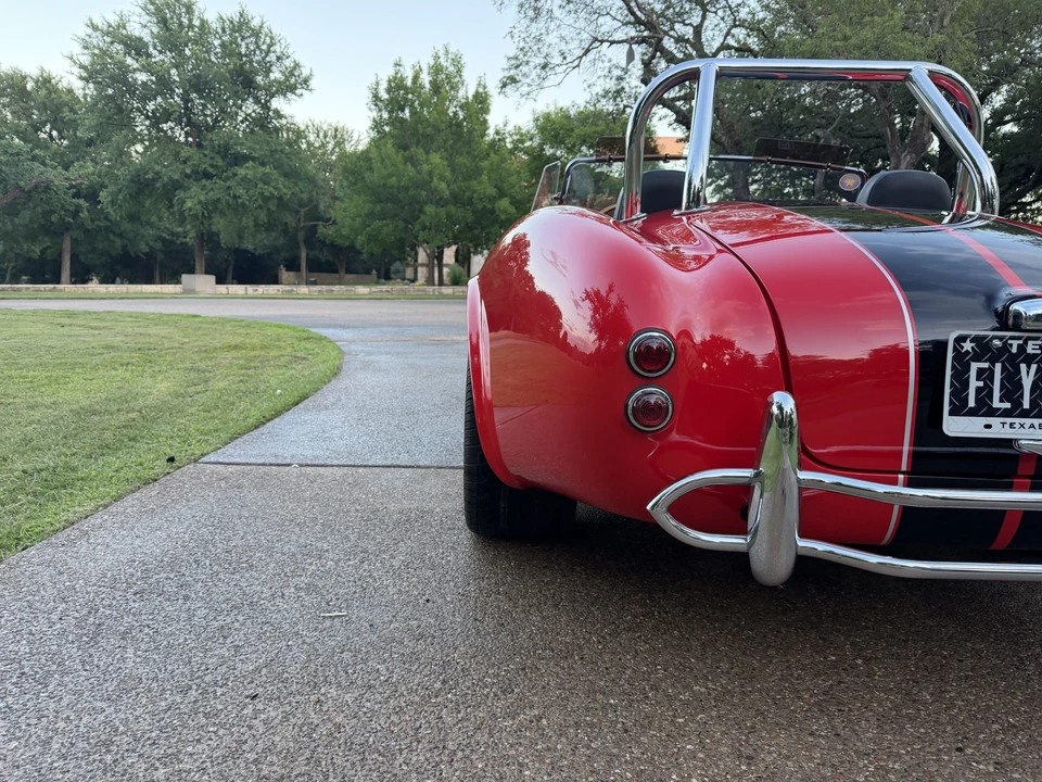 Shelby Cobra Replica - Image 14 of 31