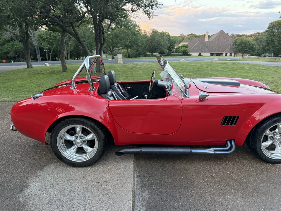 Shelby Cobra Replica - Image 8 of 31